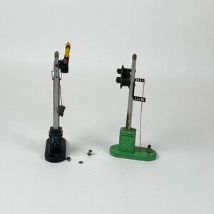 Vintage Lionel Post War Signal Lights 15 & 153 O27 Gauge Damaged 1940's Railway